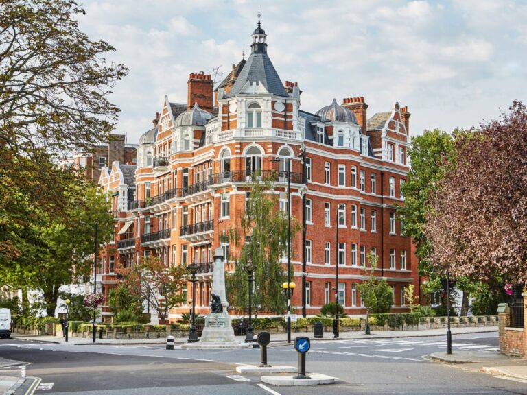 London Luxury Properties sourced by a London Buying Agent acting as London Property Finders
